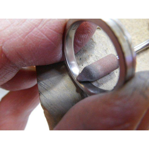 鍛造 結婚指輪 プラチナ1000 純プラチナ プラチナ999 槌目 リング 男性3.2mm 女性2mm 5枚目の画像