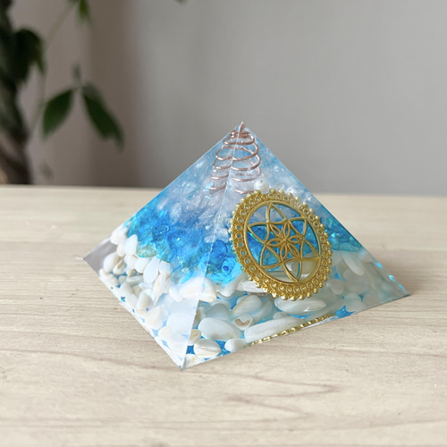 ピラミッド オルゴナイト❤️‼️5cm型 調和の願い ピラミッド オルゴナイト❤️‼️5cm型 調和の願い