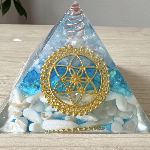 ピラミッド オルゴナイト❤️‼️5cm型 調和の願い 願いの成就を願ったオルゴナイト〜ピラミッド型 その他