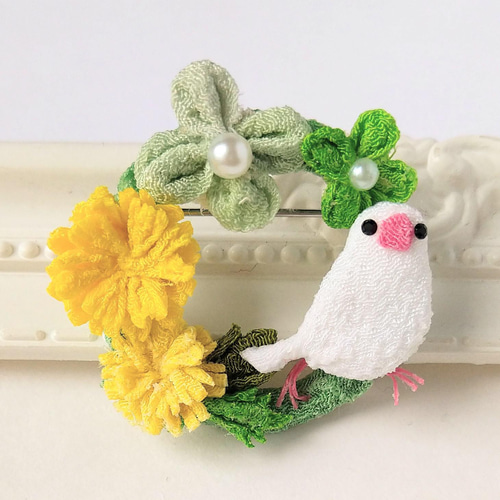 フラワーリース&白い文鳥さん