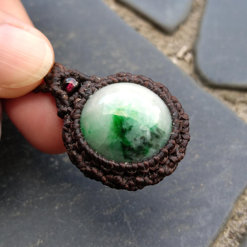 本翡翠 ミャンマー 天然無処理3.5cm 天然翡翠 裏返っ 美猴彫刻精美 大