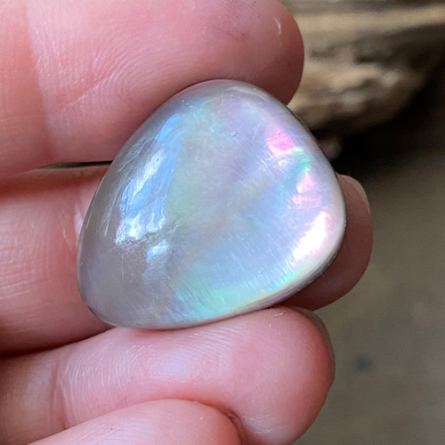 クリスタルと虹色の黒真珠貝のダブレット ルース01 天然石 天然石