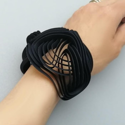 SHANNON BOND WOOD バングル ブレスレット　黒 SHANNON BOND WOOD バングル ブレスレット 黒 SHANNON BOND WOOD