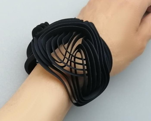 【美品】ロエベ バングル　リストバンド　黒レザー 美品】ロエベ バングル リストバンド 黒レザー 楽天市場】ロエベ
