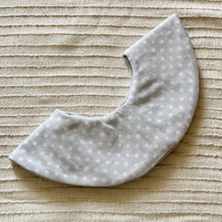 まるで付け襟❤️な360°リバーシブルスタイ。防水タイプ。アイスグレードット❇︎受注生産品❇︎ 2枚目の画像