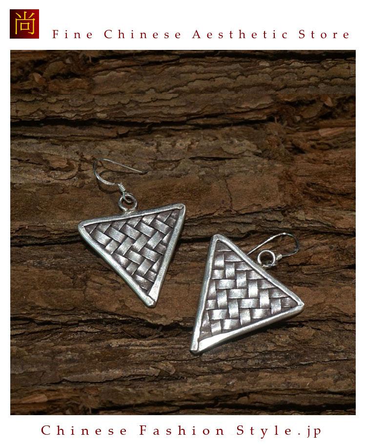 銀純度99％以上のピュアシルバージュエリーアート職人手作りのピアス＃162