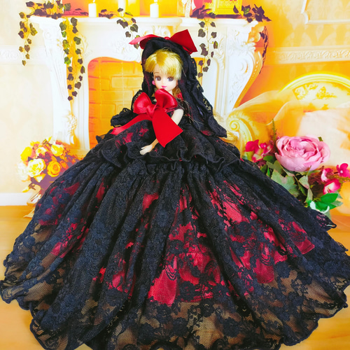 リカちゃんサイズ ブラックレースとレッドサテンの魔女ドレス