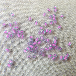 カットビーズ　ピンク×ブルーグレー 2枚目の画像