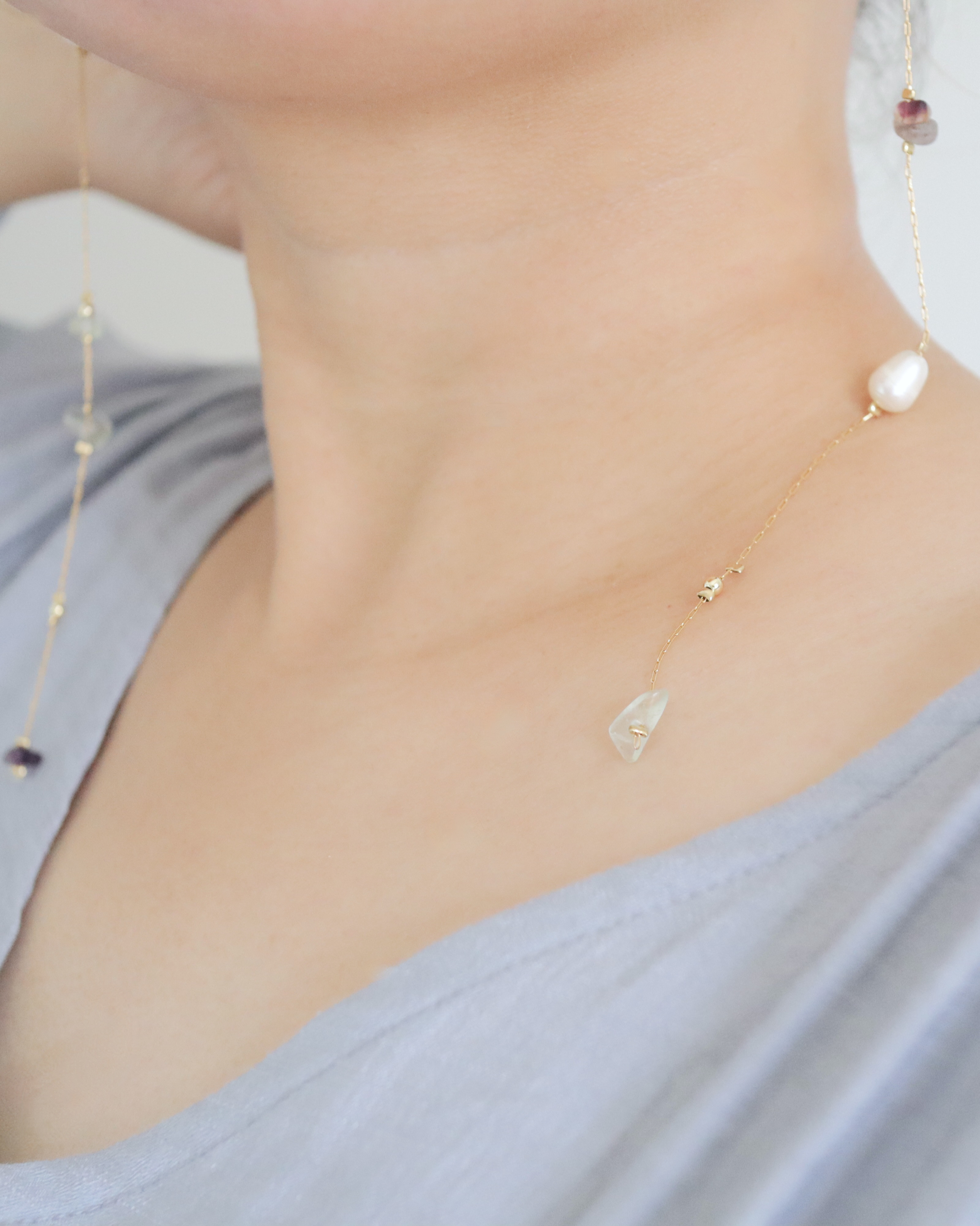 eau [ フローライト , 淡水パール ] ロングピアス 金具変更可
