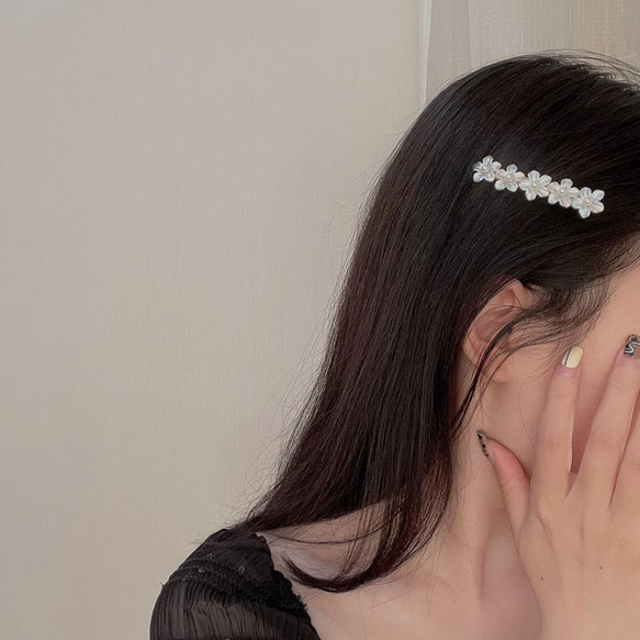 韓国ファッション　パールお花のヘアピン　アクセサリー　-7080 4枚目の画像