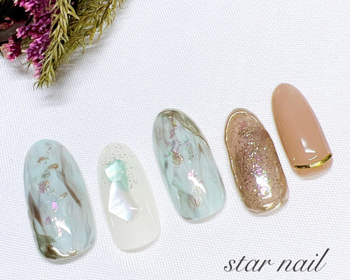 大人上品 ミントグリーン ニュアンス ミラーネイル 結婚式 成人式