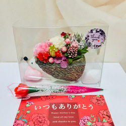 母の日限定カーネーションハリネズミちゃん受注制作✨ 3枚目の画像