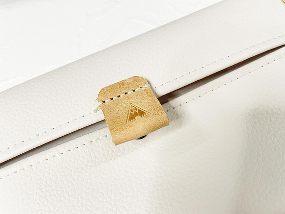 降價⬇︎【PUL】一款略顯時尚的生態皮革和鞣革不織布口罩袋口罩盒（CZ220405） 第5張的照片