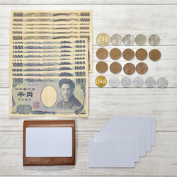 易於操作（容量）的迷你錢包，6 張卡，雙折，薄型，波爾多色，義大利皮革 第17張的照片