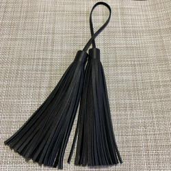 レザータッセルチャーム ブラック太巻16 バッグチャーム Atelier hibe