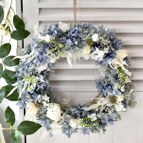 No75 たっぷりプリザーブドフラワーあじさいの爽やか贅沢♡ハンドメイドリース No75 たっぷりプリザーブドフラワーあじさいの爽やか贅沢