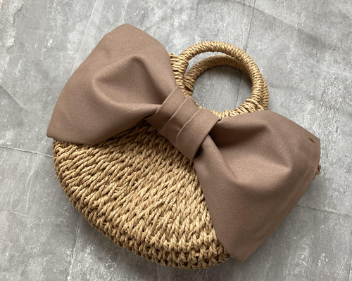 ベージュ かごバッグ 黒いリボン付き BICOLOR RIBBON BASKET かごバッグ / TOCCA | ファッション通販