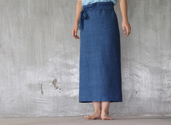 植物の染色の手の手の藍染糸麻タイの半スカートを巻いて東南アジアの綿麻風の長いスカート鍛冶の心の精染 4枚目の画像