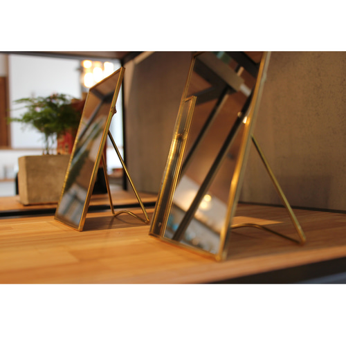 真鍮フレームミラー ブラス スタンドミラー 簡易ポケット 真鍮