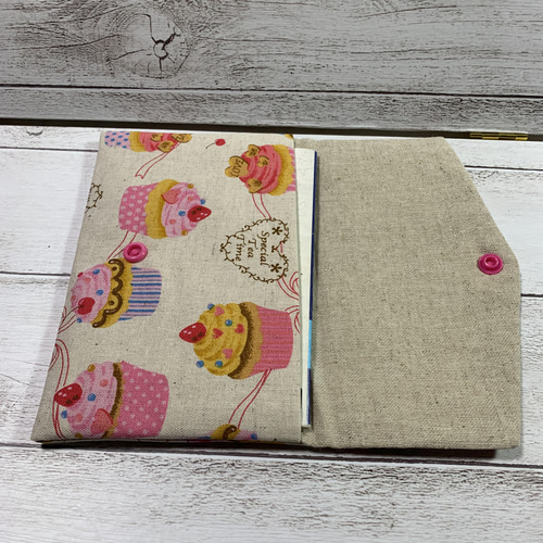 マルチケース 通帳ケース マスクケース ハンドメイド ケーキ柄 即購入 