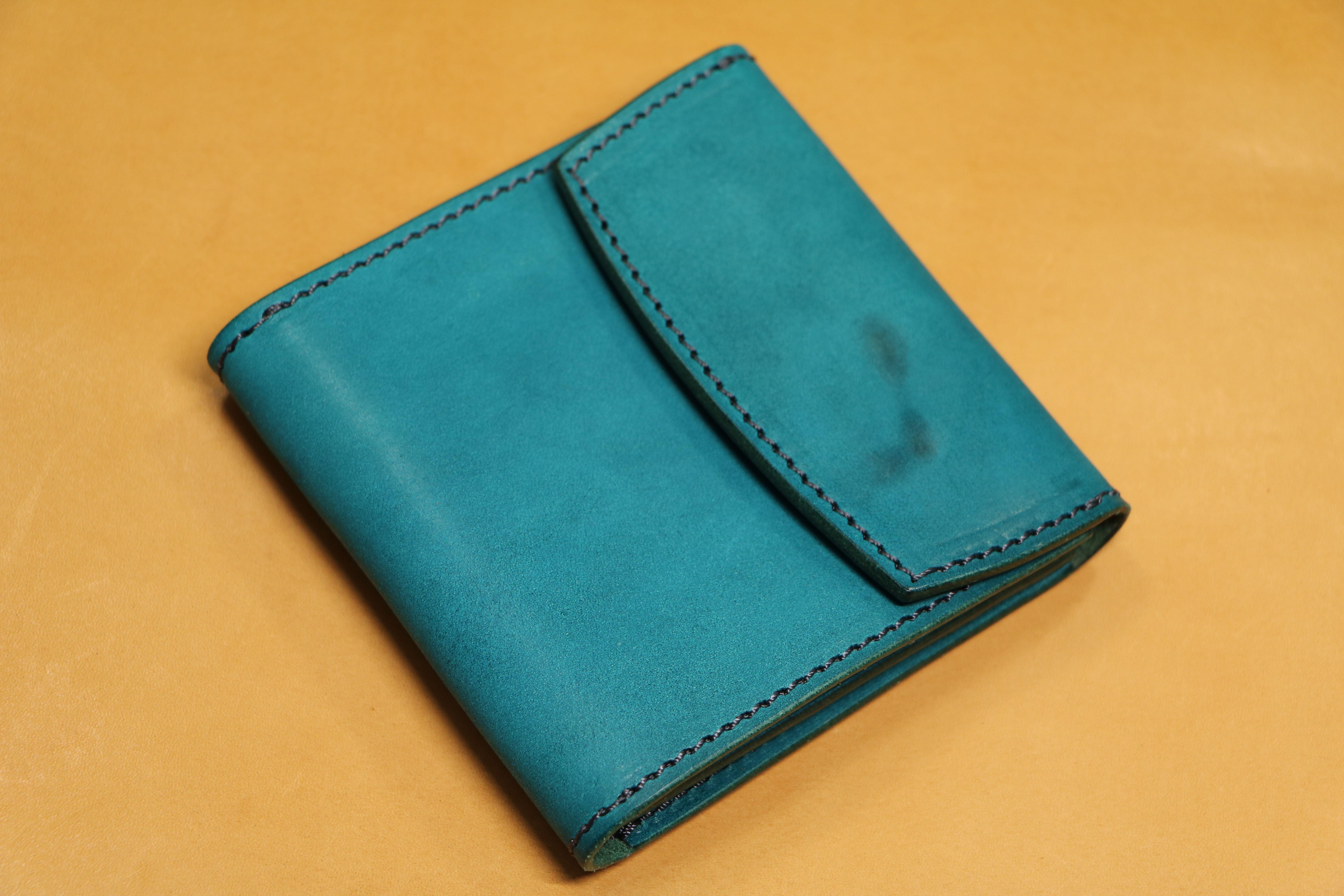 【スマートウォレット】国産オイル スカイブルー ED-006