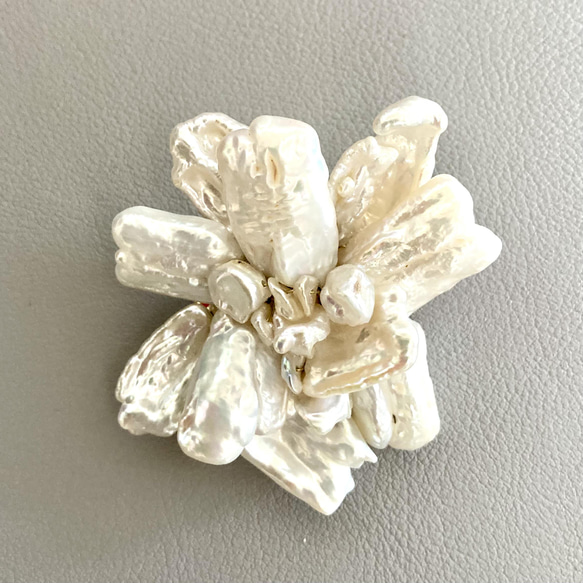 大粒淡水ケシ真珠のブローチ・Aタイプ（オフホワイト） 7枚目の画像