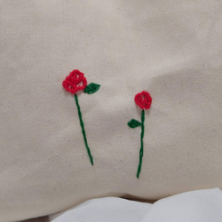 トートバッグ／薔薇／刺繍／内ポケット／チェック／ドット／マグネットホック 2枚目の画像