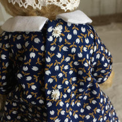 テディベアのお洋服【SSサイズ】　小花プリントワンピース（ネイビー） 5枚目の画像