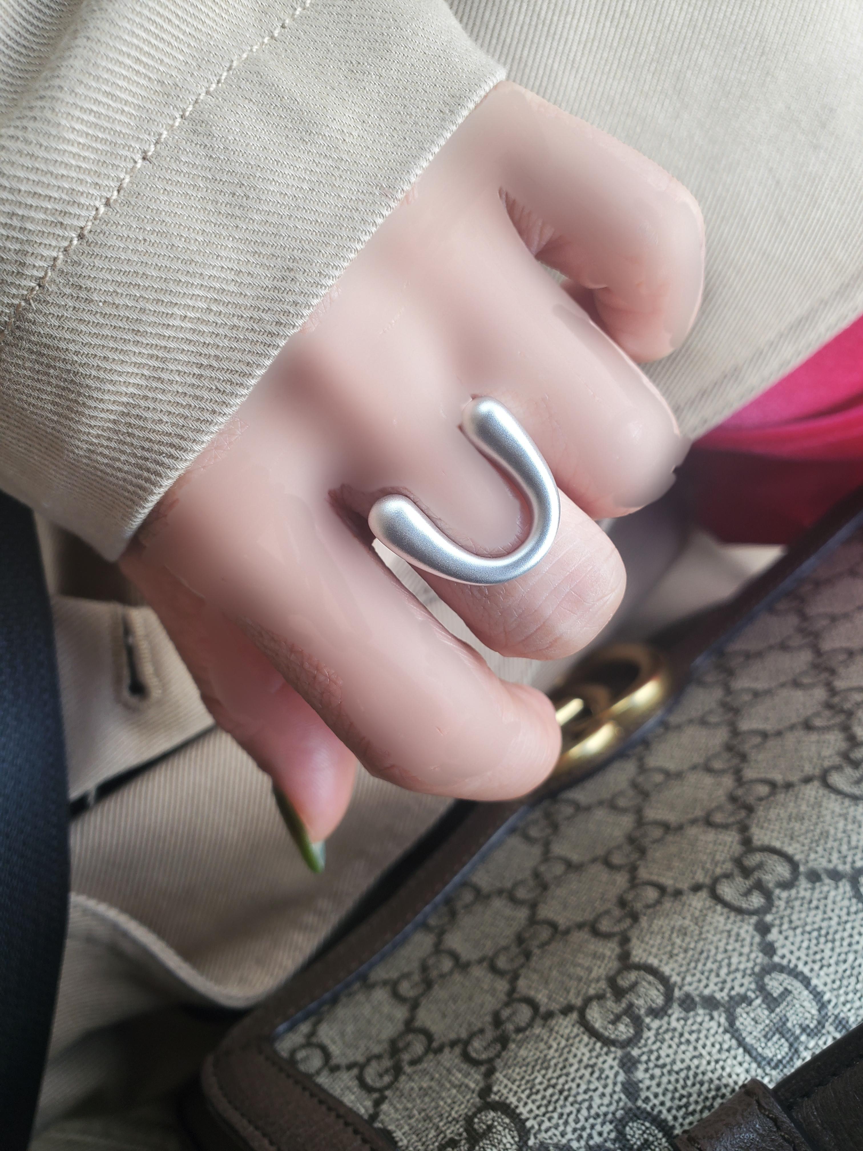 縁起の良いホースシューリング、馬蹄SV925お守りリング RS-79　艶消し、マットリング