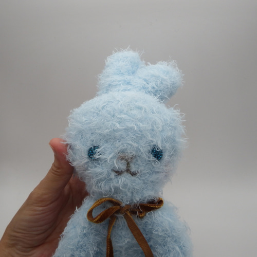 あみぐるみ】ふぁふぁうさぎパステルカラー水色【165】ファーヤーン