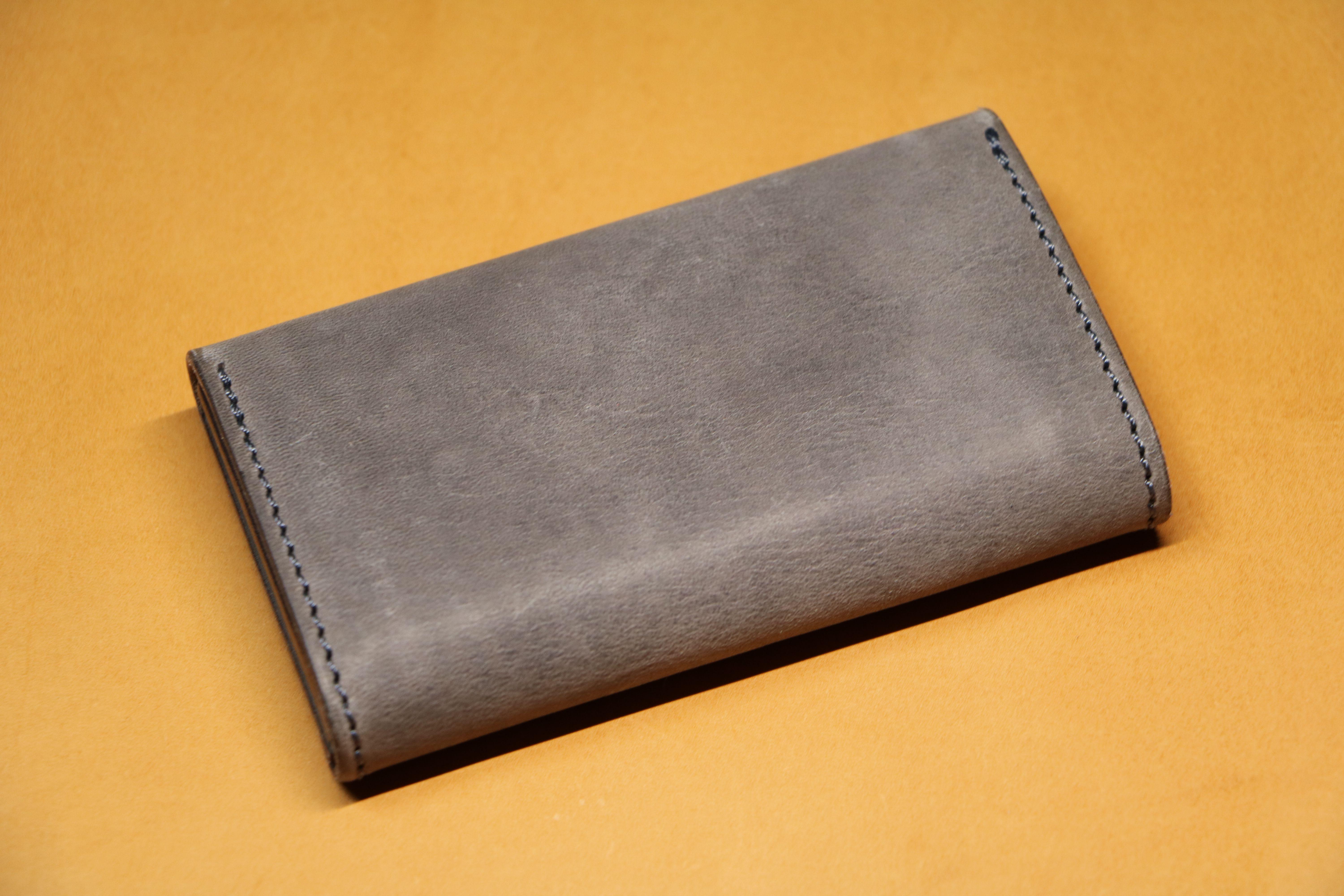 【丸フラップ名刺入れ】国産オイル グレー EC-004L