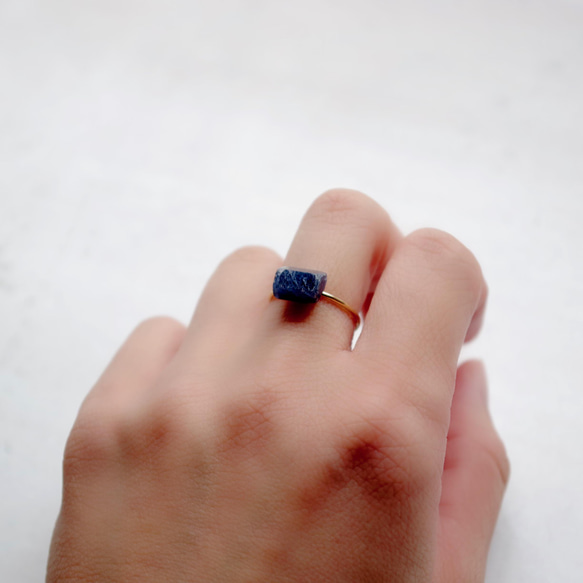 藍寶石礦物石 14kgf / 925 銀戒指 [可用石頭，可用金屬配件] 手工天然石 第4張的照片
