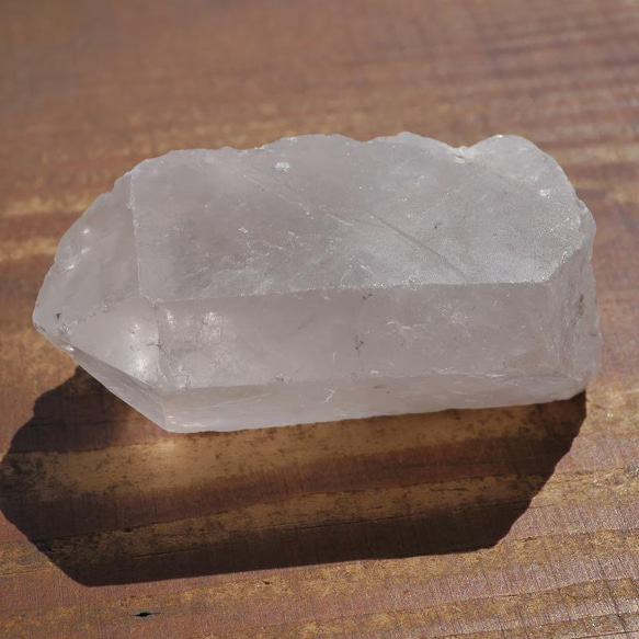 天然石 約69g約57mm虹入♪クォーツ(ブラジル産)天然水晶ポイント結晶原石クリスタル鉱物[bq-220406-01] 5枚目の画像