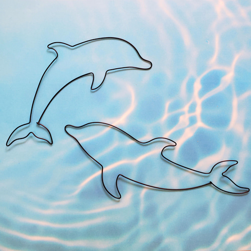 イルカ2点セット✨ アクアリウムシリーズ ✙虫ピン付き✙ ワイヤー