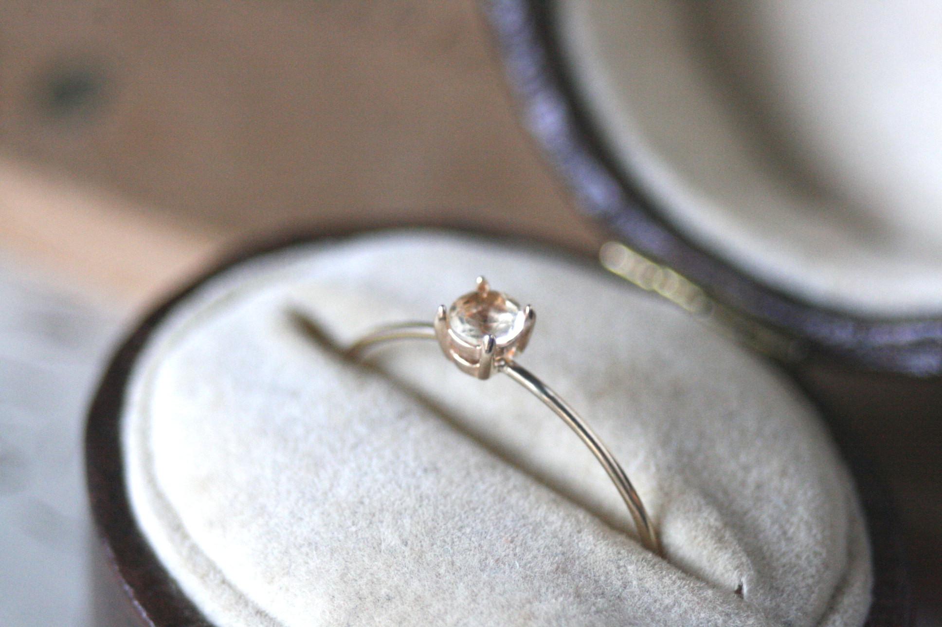 10Kシトリン　宝石質AAA天然石　リング　クリスマス　誕生日　母の日　プレゼント　リング　指輪　11月誕石 10金