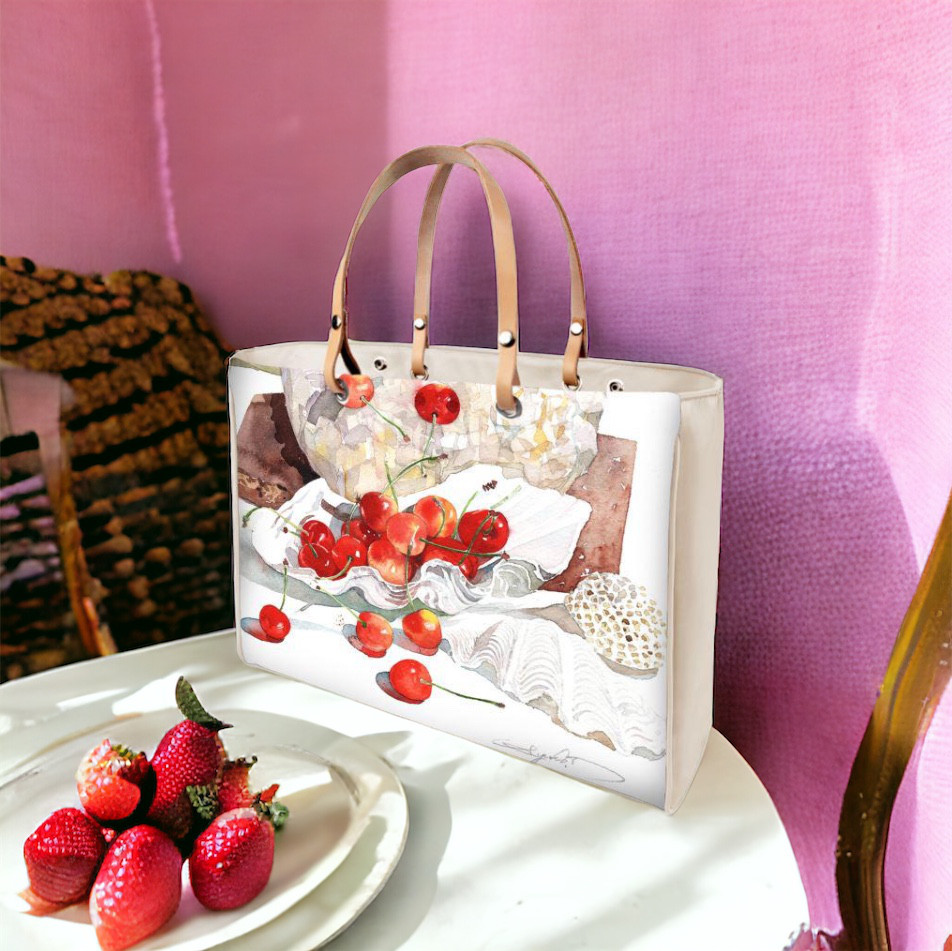 さくらんぼ（佐藤錦）のイタリアンレザーハンドバック