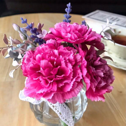 華やかカーネーションのアレンジ　マジカルウォーター　光触媒　ラッピング無料　母の日 5枚目の画像