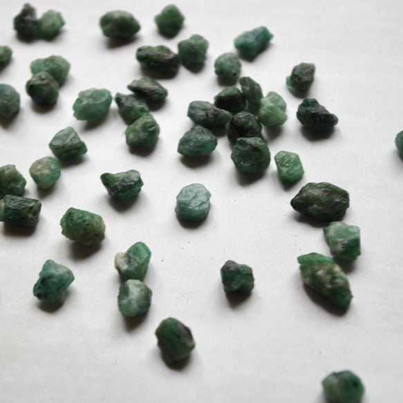 祖母綠礦物石耳環/耳環【金屬配件可用，石頭可用】手工天然石配件 第8張的照片