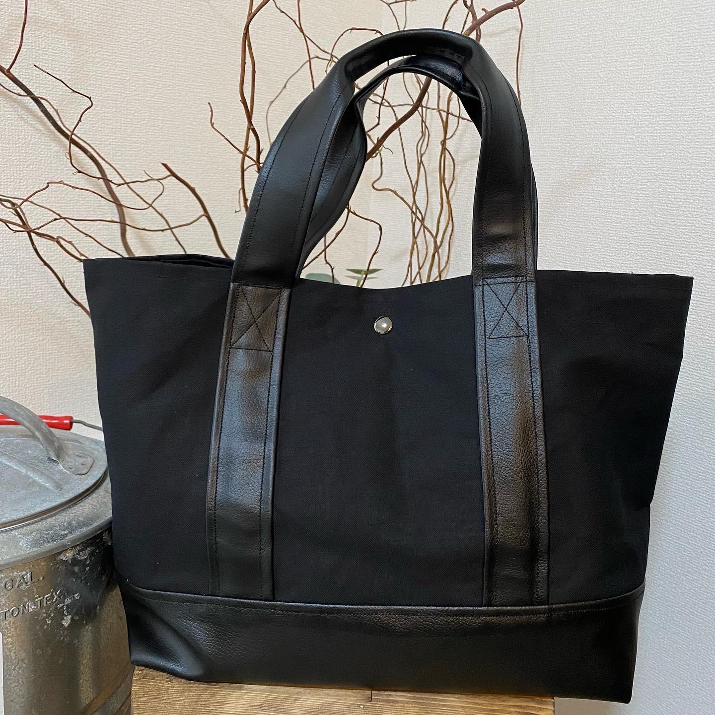 フェイクレザートートバッグ（L size）