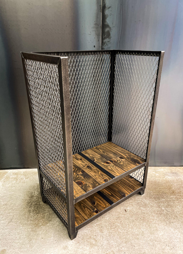 アイアン薪ラック　ファイヤーサイドログラック　薪ストッカー　薪棚き　ログホルダー　暖炉 