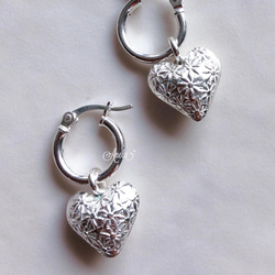 silver925⌘flower heart charm hoop pierce 3枚目の画像