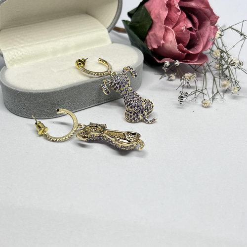 ホストS925刻印あり ワンちゃんバック姿のジルコニアピアス