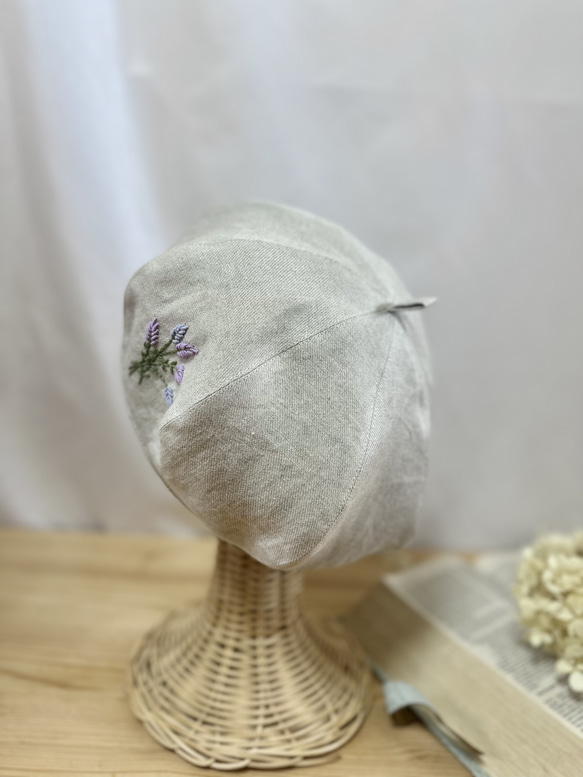 【大人】フレンチリネンのラベンダー手刺繍 ベレー帽　春夏秋　麻　リンクコーデ 5枚目の画像