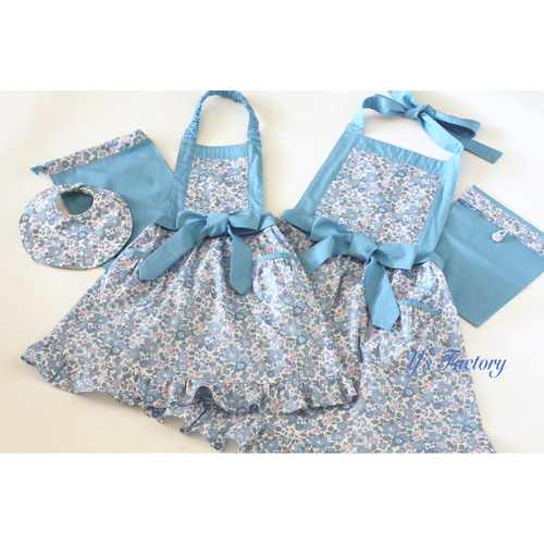 ★hitomi様★LIBERTY　ベッツィ　フリルバッグ ☆hitomi様☆LIBERTY ベッツィ フリルバッグ