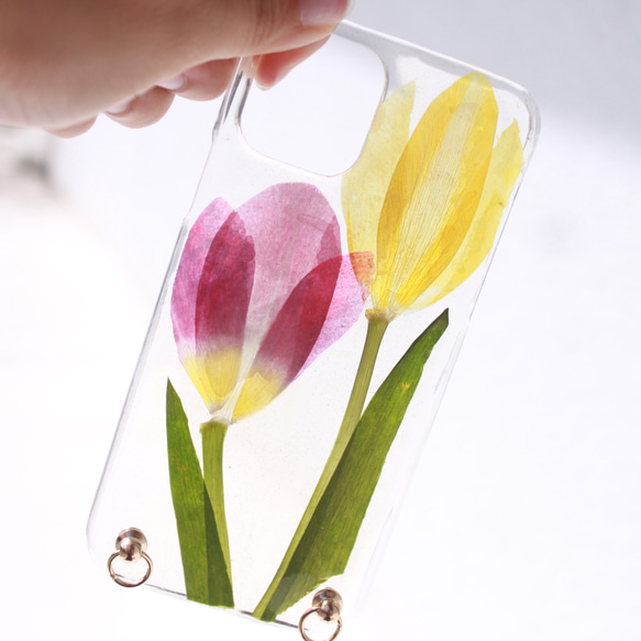 本物の【ちゅーりっぷ】全機種対応のスマホケース。押し花 本物の【ちゅーりっぷ】全機種対応のスマホケース。押し花