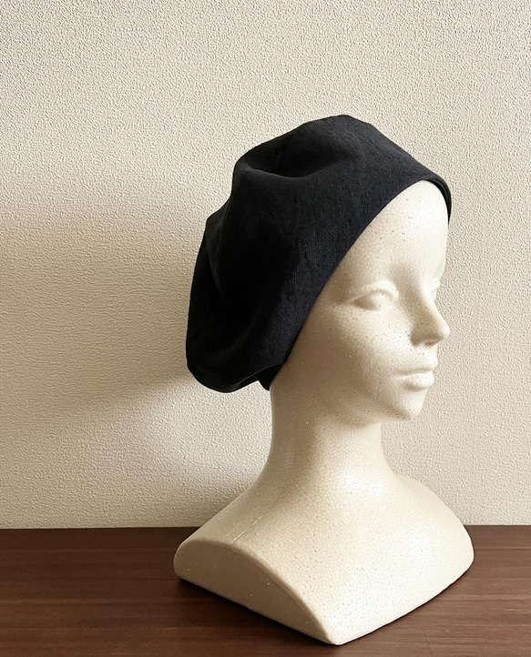 新作‼️ カタチにこだわるベレー帽　リネン　インディゴブルー 3枚目の画像