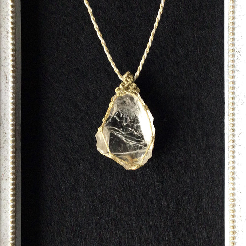 乙女鉱山産水晶のリバーシブルマクラメネックレス1 ネックレス