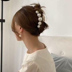 韓国ファッション　淡水パールのヘアクリップ　アクセサリー　-7001 2枚目の画像