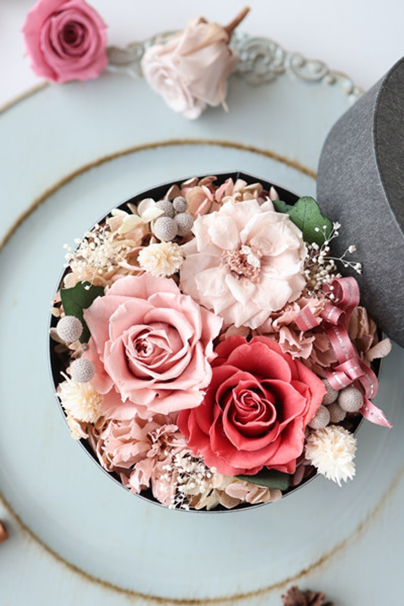 絵画のようなフラワーボックス ピンク 母の日 カーネーション 退職祝い 結婚祝い 誕生日 ローズ 8枚目の画像