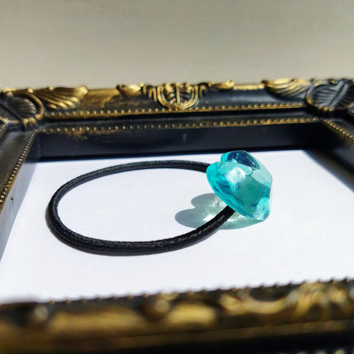 海ハート レジンヘアゴム 小ぶりな水面のハートヘアゴム / レジン / 海 / ターコイズ